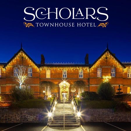 Scholars Townhouse Hotel โดรฮาดา ภายนอก รูปภาพ