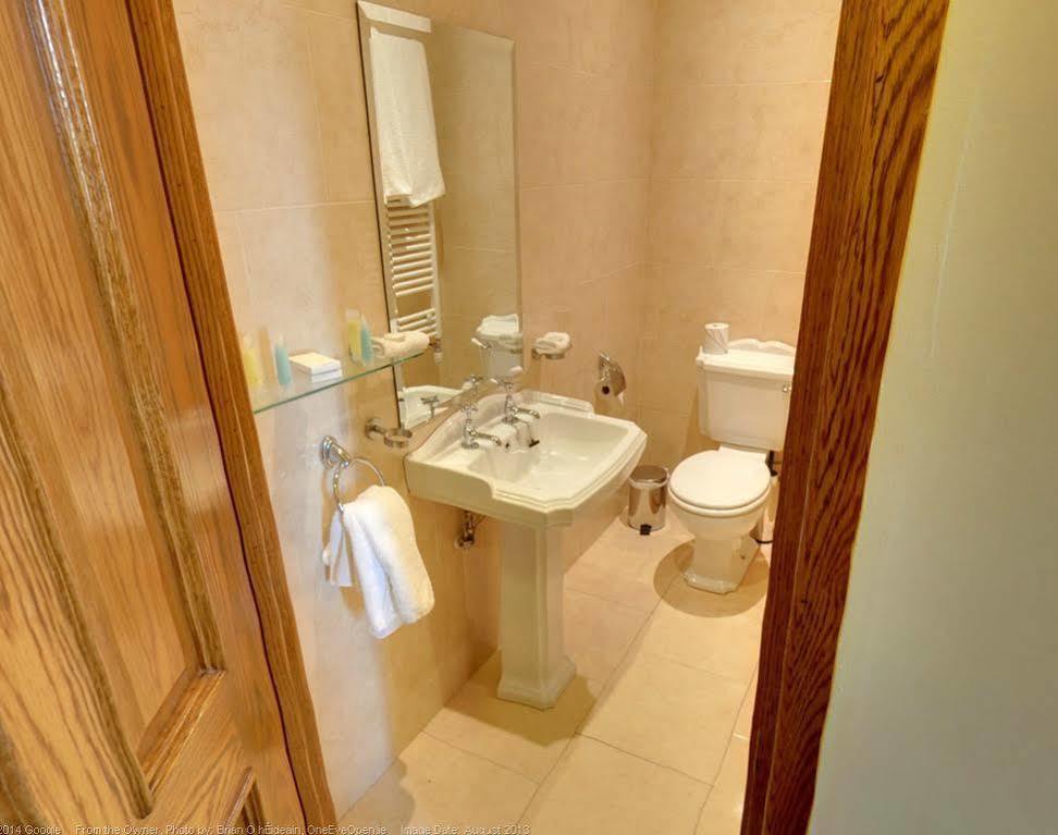Scholars Townhouse Hotel โดรฮาดา ภายนอก รูปภาพ